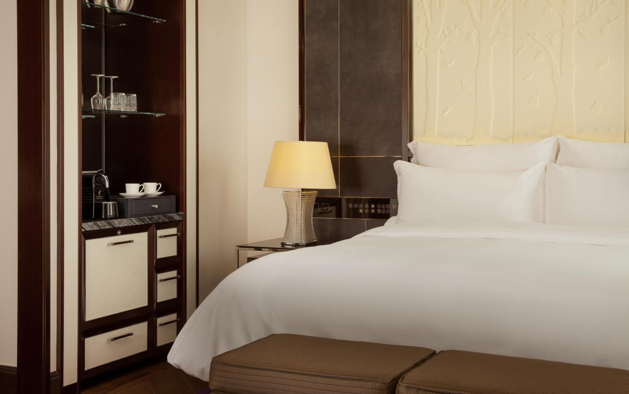 Hotel The Ritz-Carlton, Astana Exterior foto